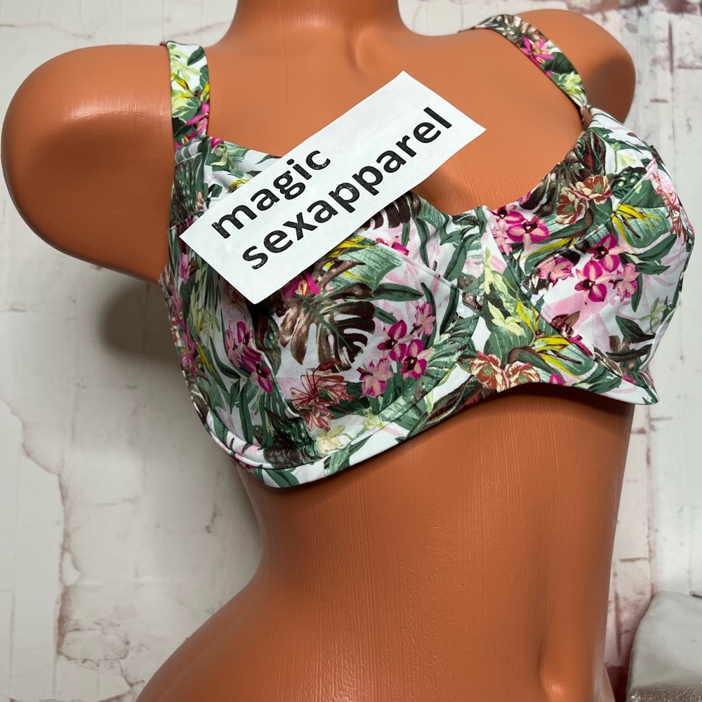 Victoria's Secret Underwire Bikini Top